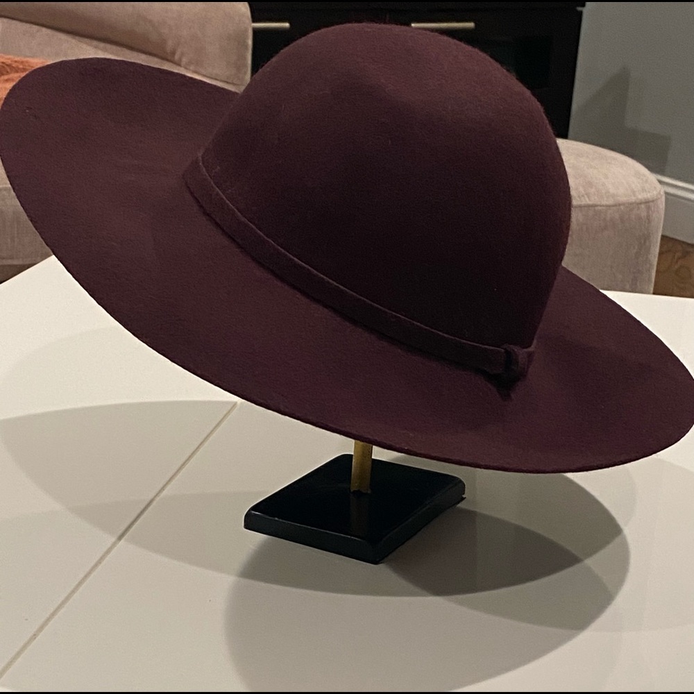 Saks Fifth Ave hat chic floppy brim style